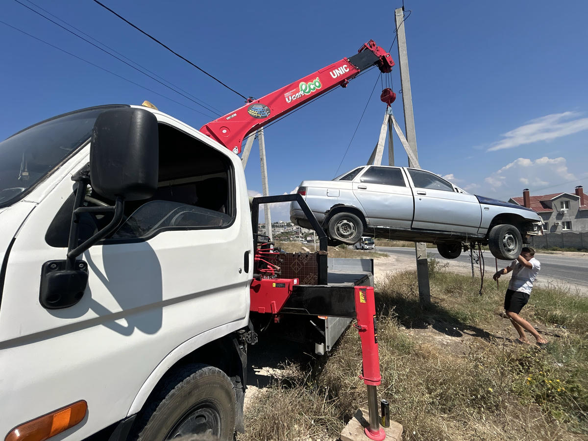 Эвакуатор Солнечногорск — ночная погрузка авто во дворе